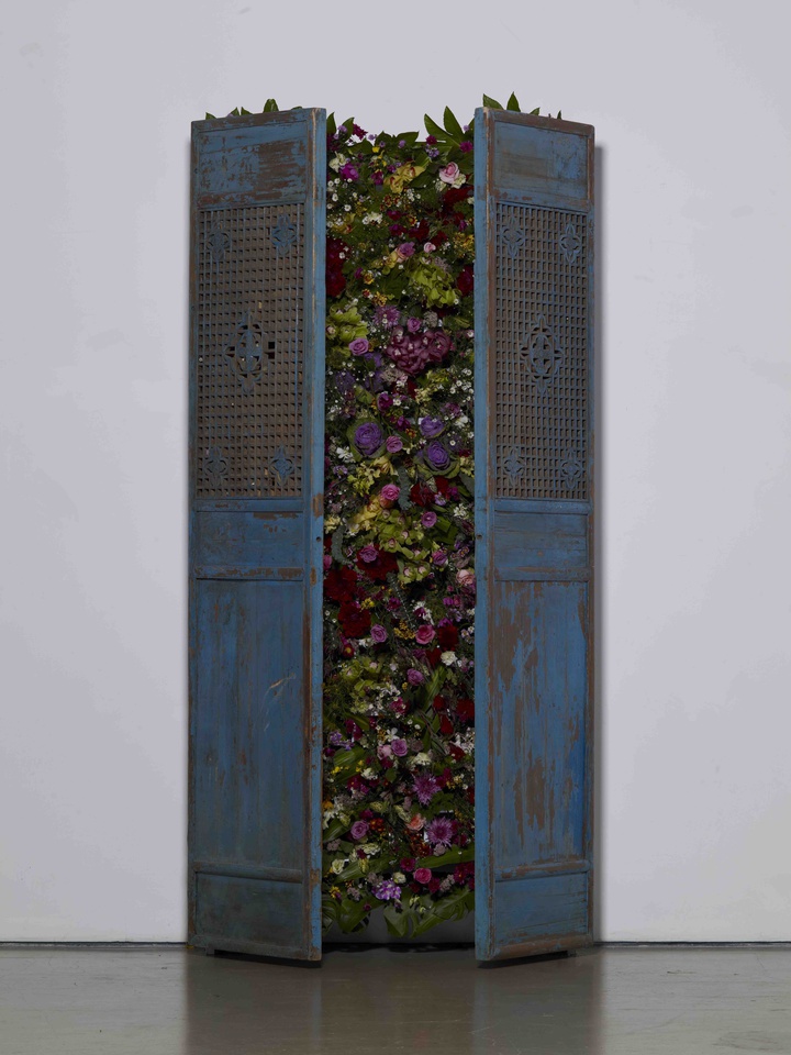 每一扇门里都有鲜花 #3, 2012